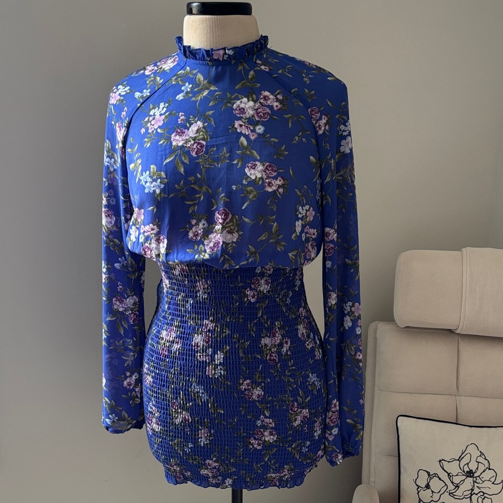 Forever 21 Small Blue Floral Long Sleeve Dress